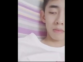 Chinese Puerile Boy Acknowledge Stream